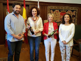 La alcaldesa de Ponferrada recibe a una representación de concejales y de la Asociación Templaria de la ciudad portuguesa de Tomar