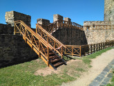 Finalizadas las obras de renovación de barandillas, pasarelas y escaleras de madera en el Castillo de los Templarios