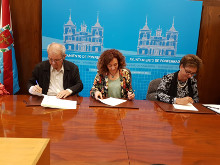 Firma del convenio de colaboración para la atención a los peregrinos en el Camino de Santiago a su paso por Ponferrada